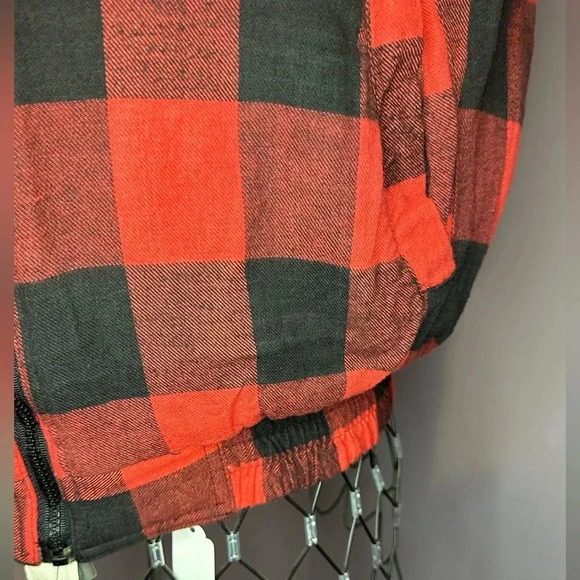 Ozark Trail, Vintage Plaid Flannel Zip Up Vest. Size Large. - Picture 4 of 8
